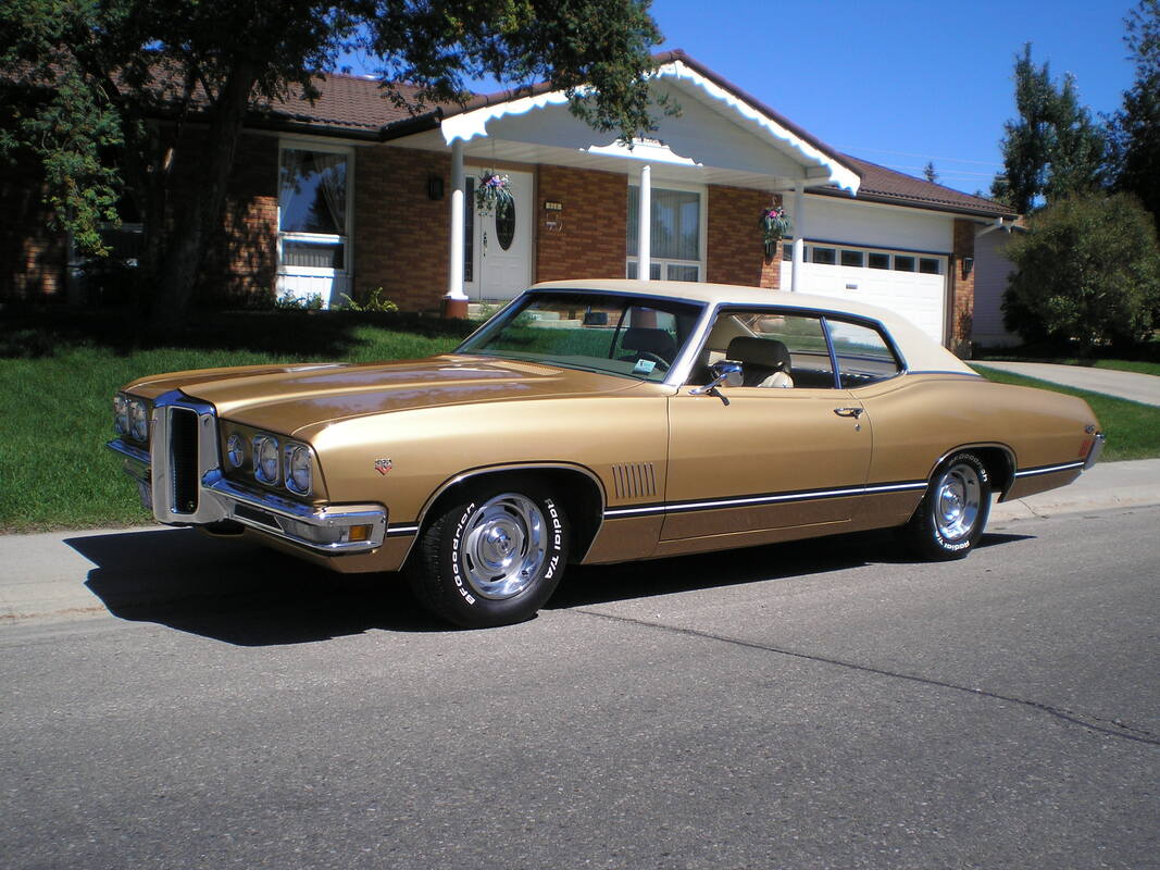 1970 2+2 hardtop.  Acquired in 1999 with 21000 original miles.  300 hp L48 350 engine.  1 of 1329 1970 2+2 hardtops built.  Originally sold at Calgary Motor Products, Calgary.